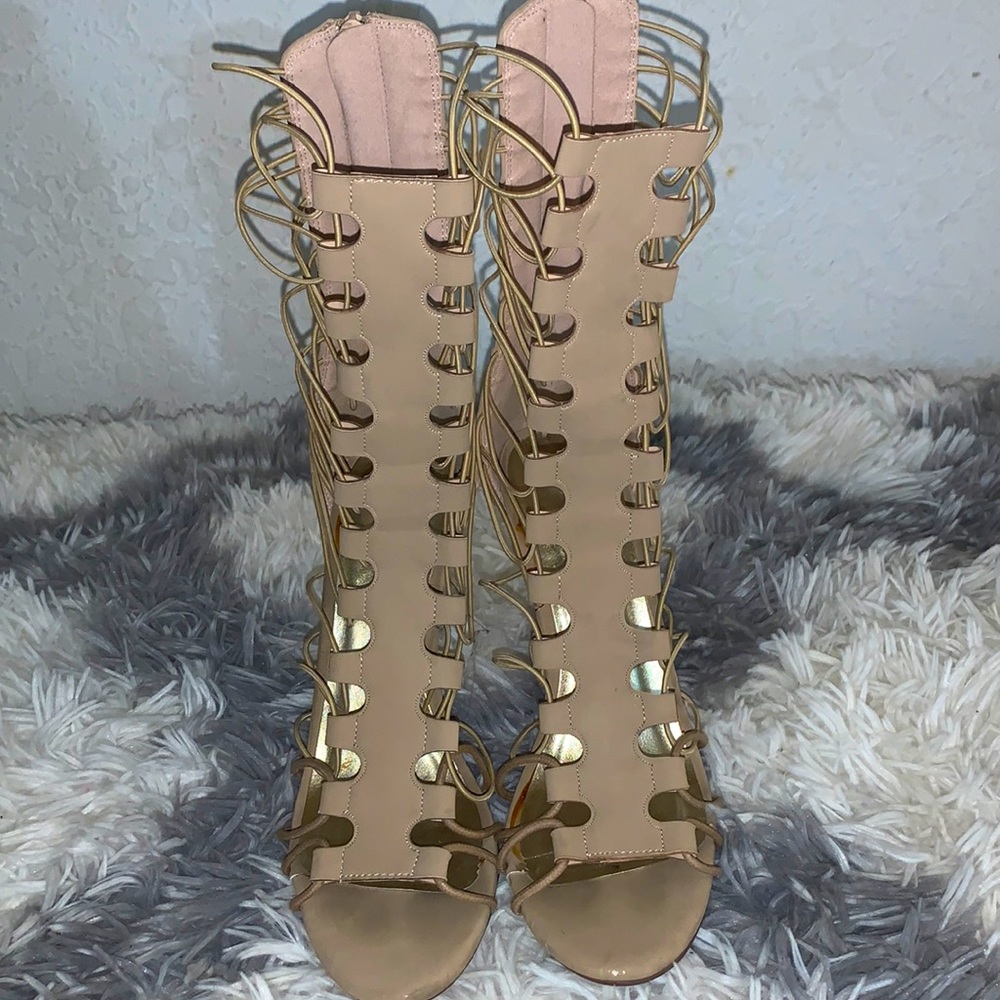 Speed Limit 98 heels size 6 1/2